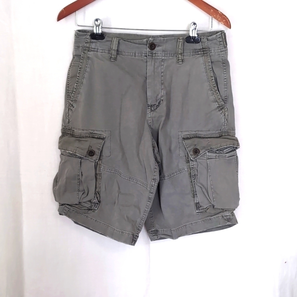 American Eagle Grey Longer Length Cargo Short Size 29